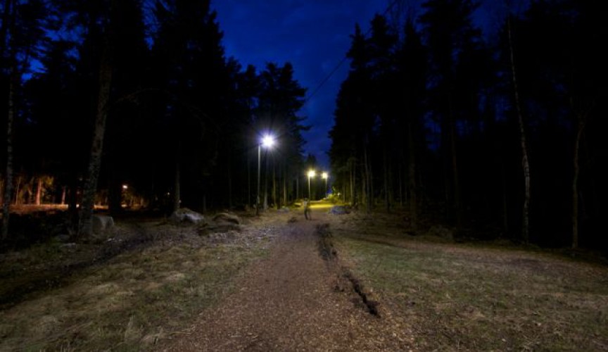 Knivsta kommun - LED med rörelsesensor i elljusspåret