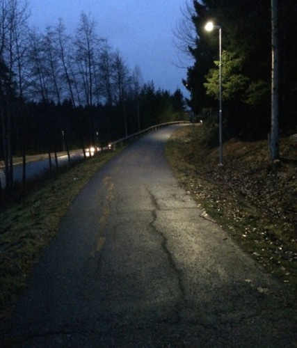 Energisnål (20 watt) gång- och cykelväg i Sundsvall