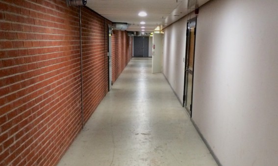Energisnål LED-belysning i korridor