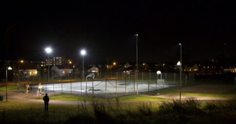 Bättre belysning på tennisbanan