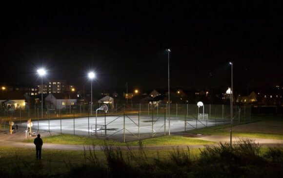 Bättre belysning på tennisbanan