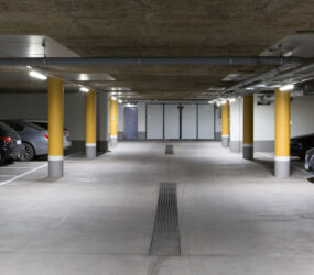 Smart LED-belysning i Kungsledens P-garage