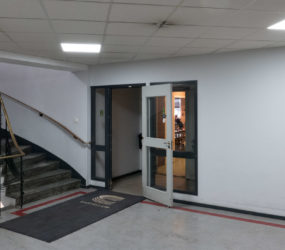 Ny belysning i entré och trapphus i Elektrahuset