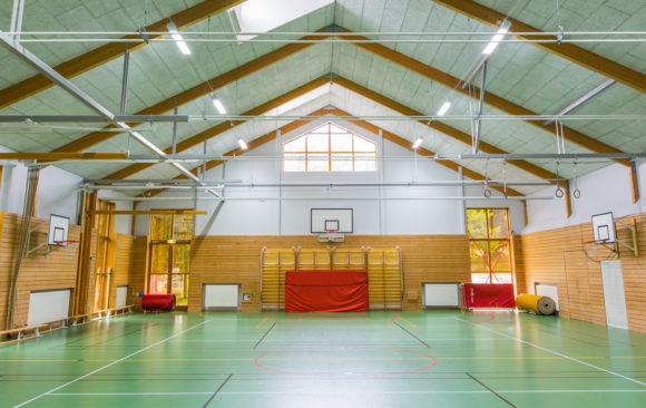 LED i Juringe Skolans idrottshall och matsal