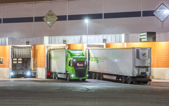 ICA's centrallager får Smart LED