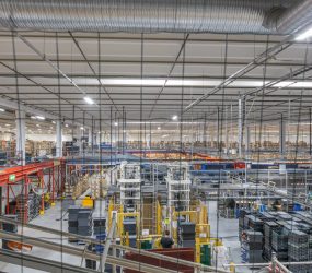 Kilenkrysset och H&M beslutade att använda vår Smart LED-belysningslösning.