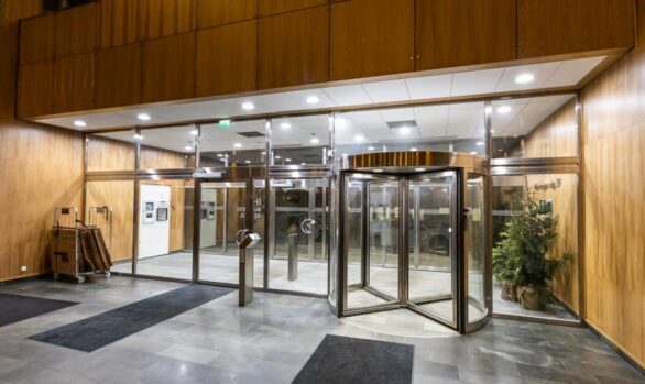 NewSec skaffar smart och snygg LED-belysning i entréhallar