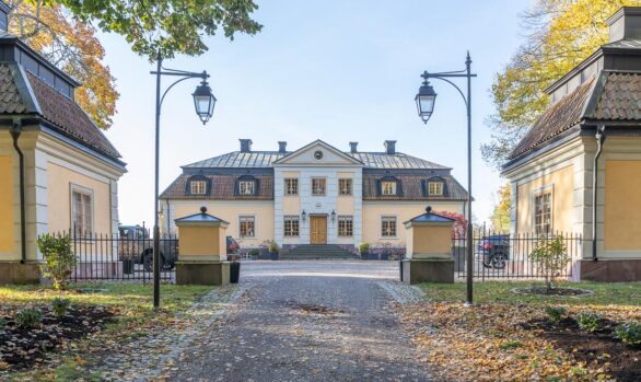 Områdesbelysning i vacker herrgårdsmiljö